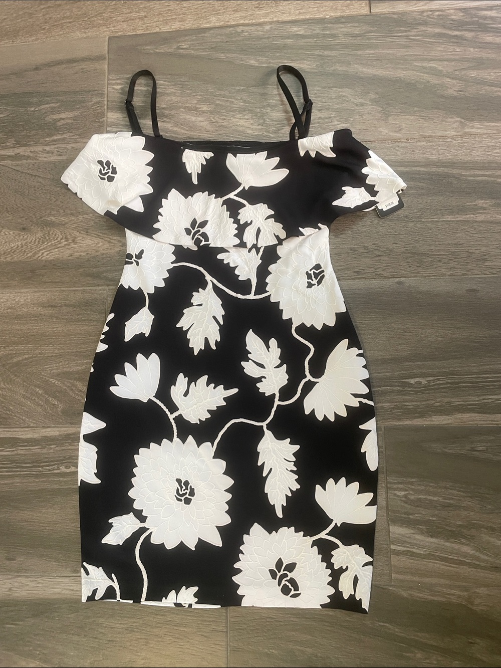 Guess Black & White One-Shoulder Floral Bodycon Dress